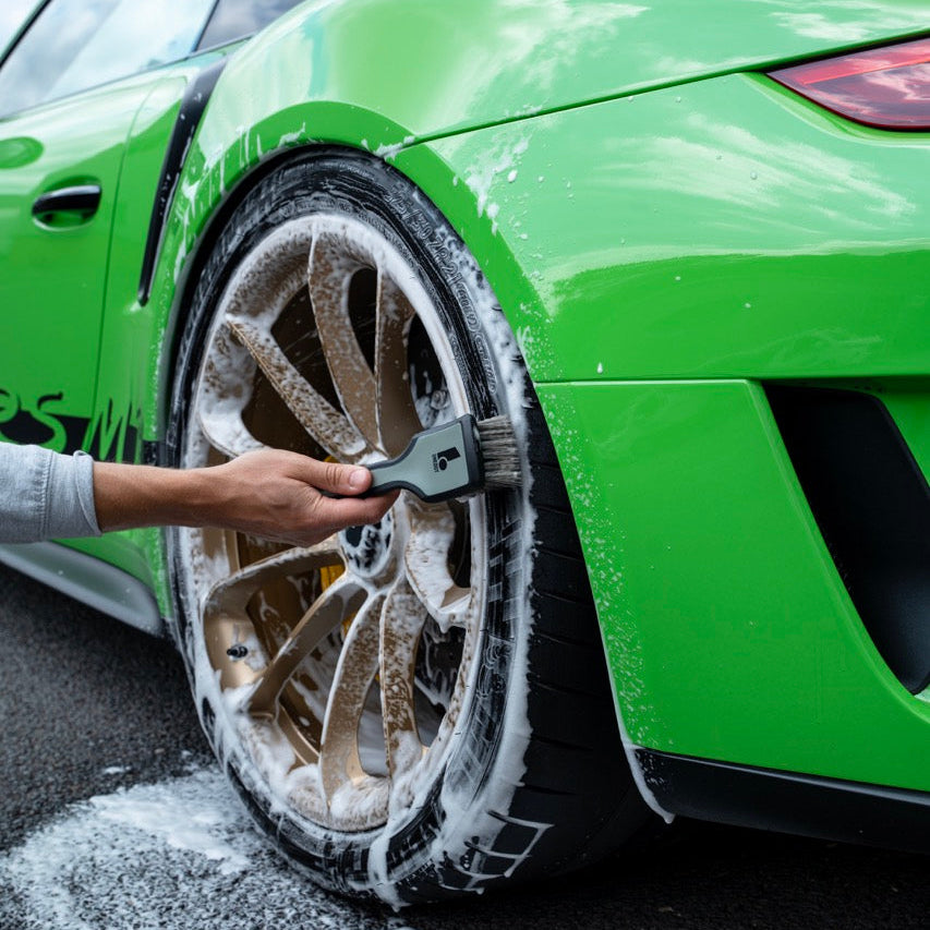 TYRE REVIVE | Tyre Scrubbing Brush