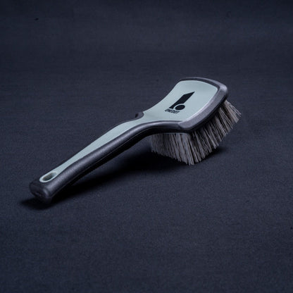 TYRE REVIVE | Tyre Scrubbing Brush